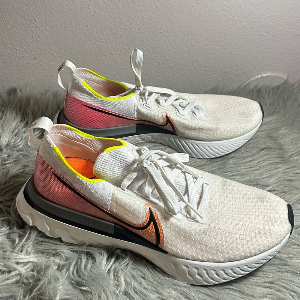Nike React Infinity Run 'Platinum Tint Pink Blast' White Sneaker Sz 10 - Picture 5 of 11